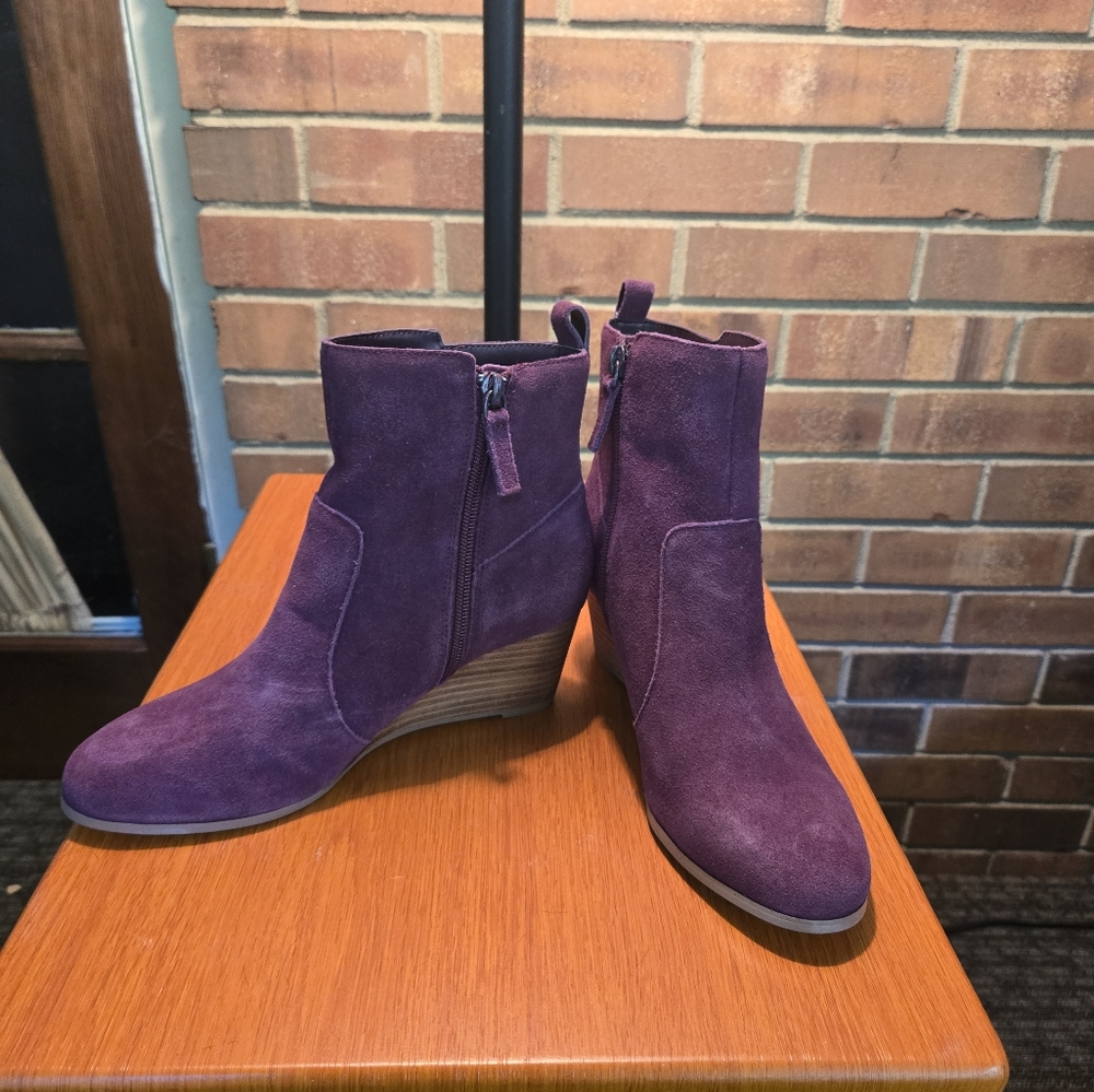 Violet and Red brand boots